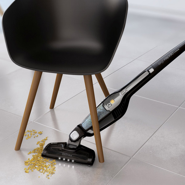 Пылесос аккумуляторный Electrolux ZB3015SW
