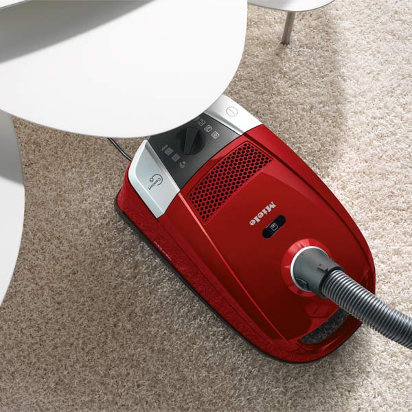 Пылесос с пылесборником Miele SDBB0 Compact C2 Cat & Dog Mango Red